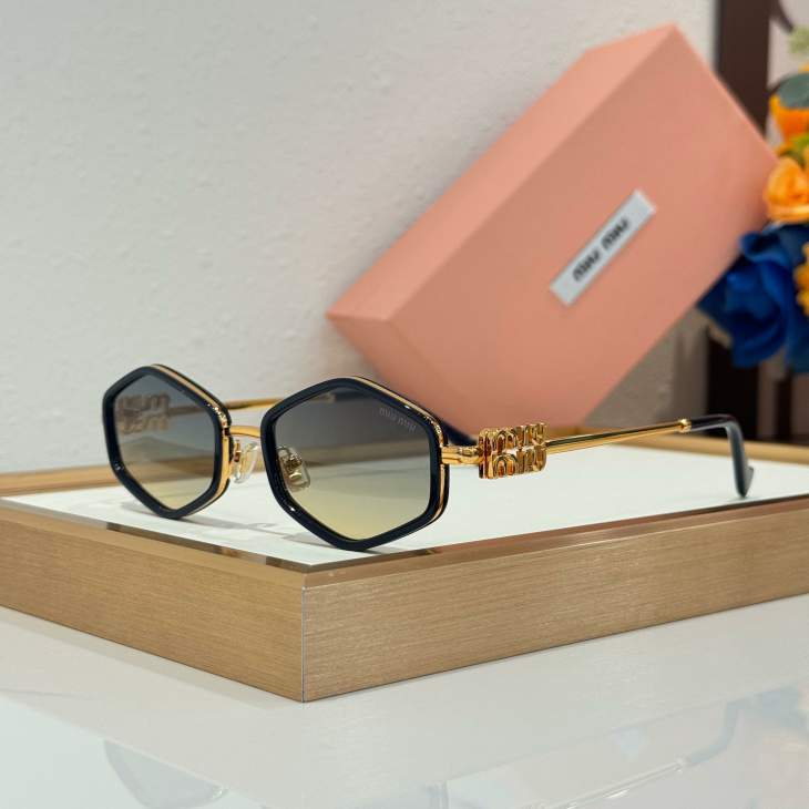 Picture of Miu Miu Sunglasses _SKUfw79615625fw